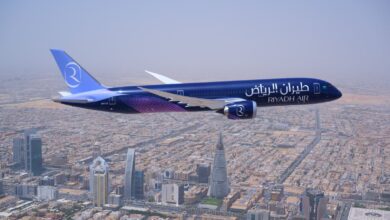 طيران الرياض تضم أول طائرة دريملاينر