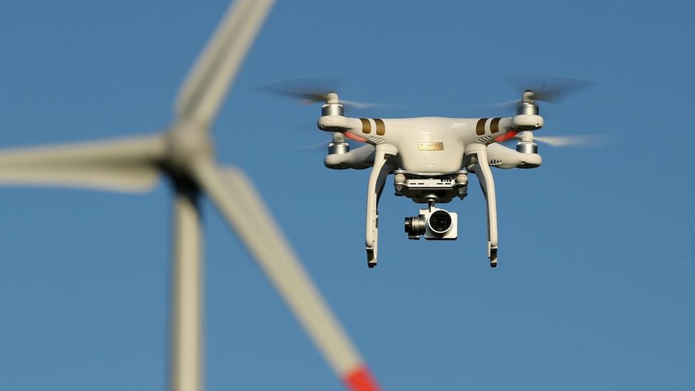 الطائرات بدون طيار