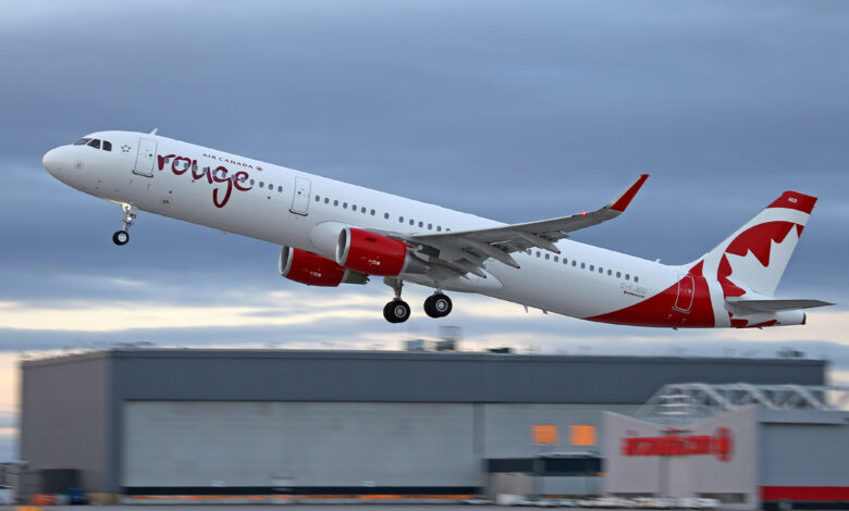 احتجاز أحد أفراد طاقم طائرة إيركندا