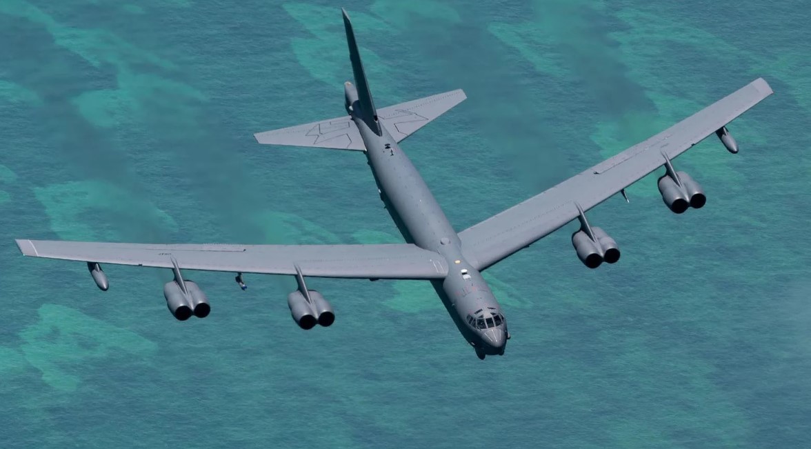 المقاتلة الأمريكية B-52