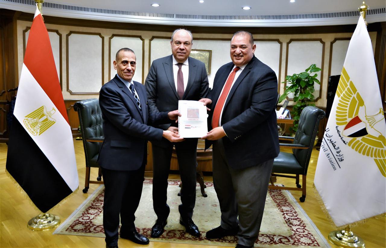 الإيكاو تتسلم خطة مصر نحو طيران مستدام