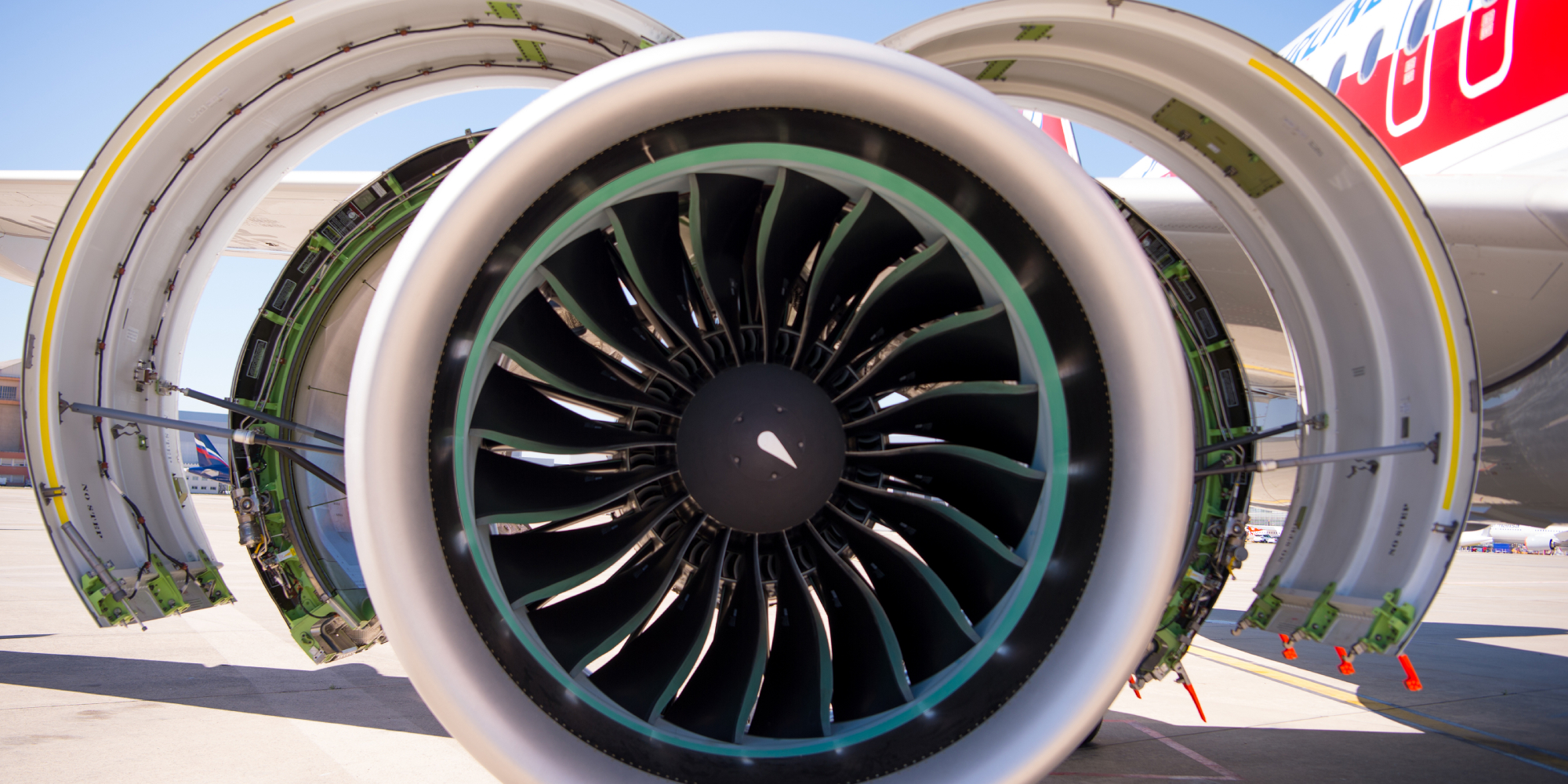 صيانة محركات الطائرات