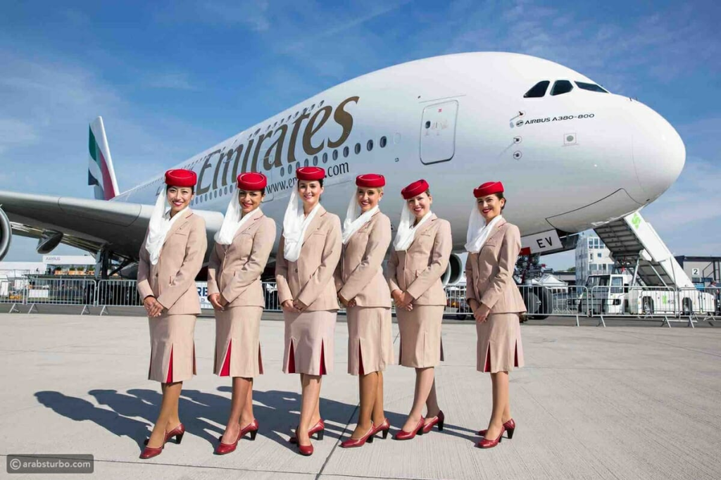 أول معرض توظيف للطيران