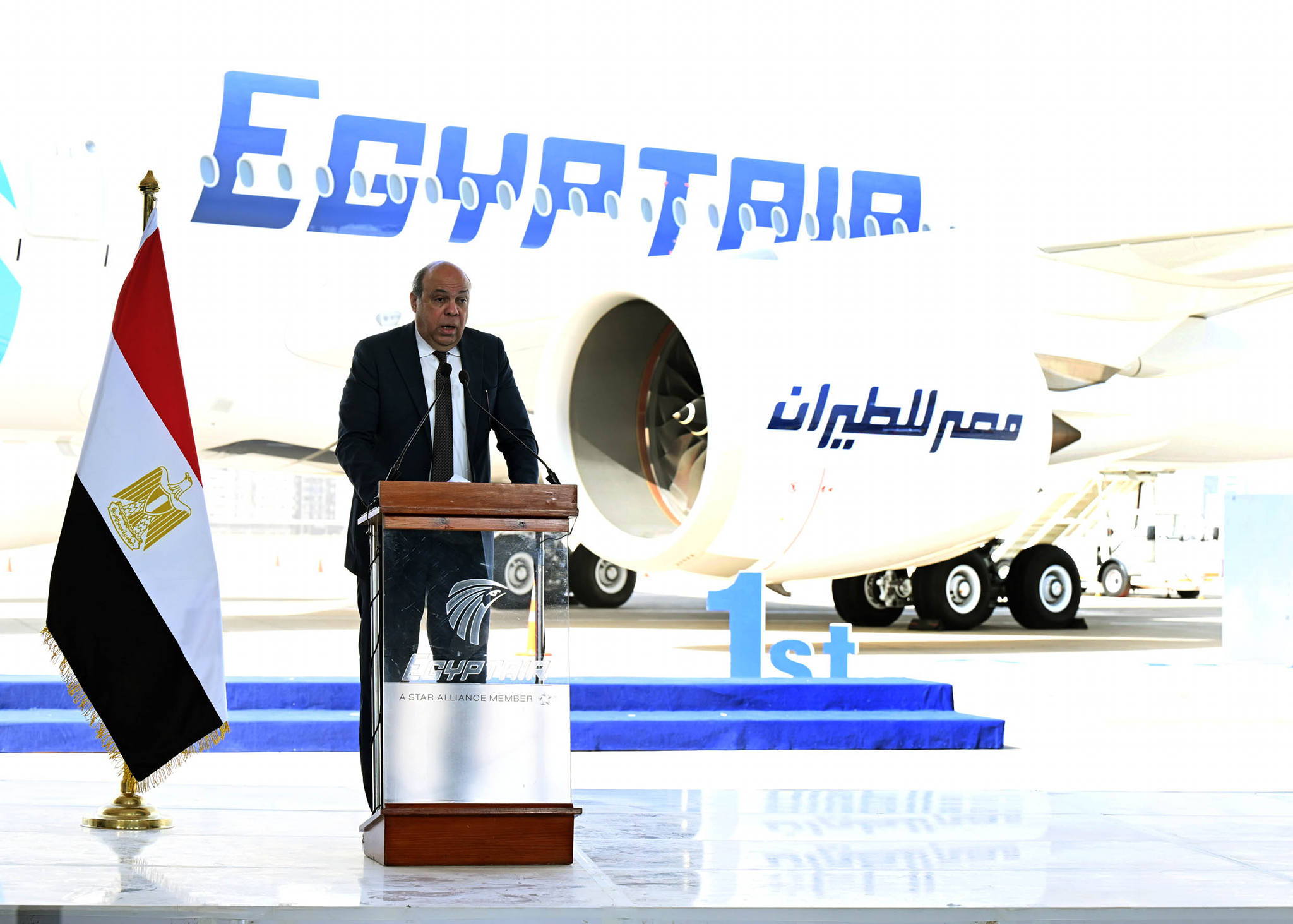 وزير الطيران المصري