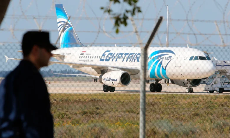 تعليق مصر للطيران