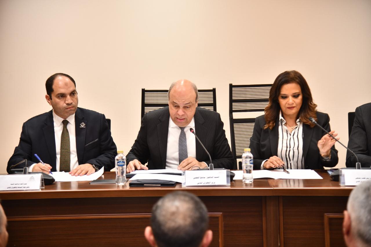 وزير الطيران المدني سامح الحفني